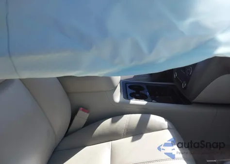 2011 GMC Yukon Xl 1500 Slt из США, поврежденный, VIN 1GKS2KE3XBR300505